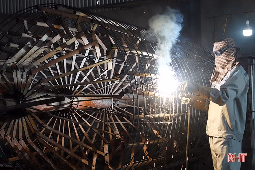 Doanh nghiệp Hà Tĩnh quyết giành thắng lợi ngay ngày đầu, tháng đầu năm mới