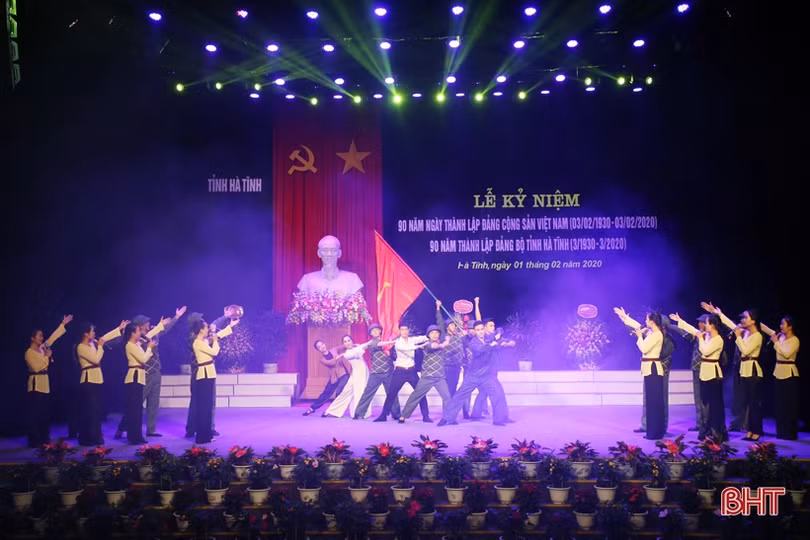 “90 mùa xuân dâng Đảng” - từ tranh đấu đến trọn niềm vui!