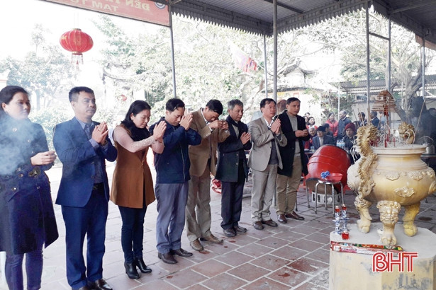 Lễ tế Đức tổ Thánh thợ rèn Trung Lương