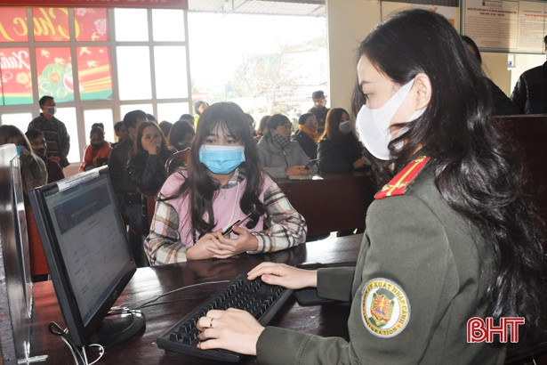 Người dân Hà Tĩnh chủ động đeo khẩu trang nơi công cộng phòng virus Corona