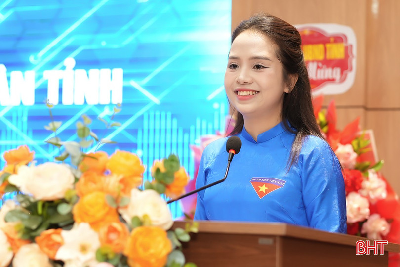 Bí thư Đoàn thanh niên UBND tỉnh Phan Thị Quỳnh Hương khai mạc đại hội. bqbht_br_d5-3475.jpg