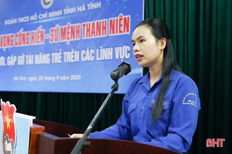 Chị Nguyễn Ny Hương - Phó Chủ tịch Ủy ban MTTQ tỉnh, Bí thư Tỉnh đoàn Hà Tĩnh phát biểu tại chương trình. bqbht_br_a2.jpg