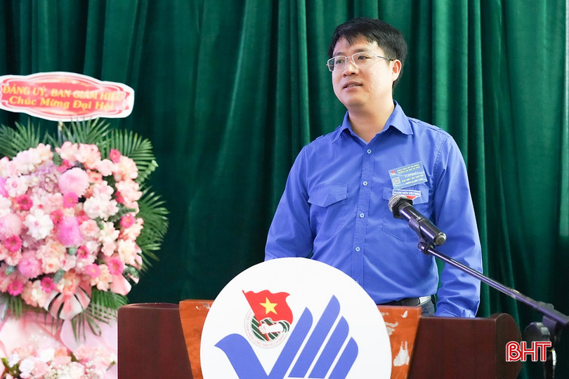 Phó Bí thư Tỉnh đoàn Nguyễn Viết Hải Đăng: Đoàn trường cần đồng hành với sinh viên trong học tập, nghiên cứu khoa học, khởi nghiệp, chuyển đổi số; phát huy tinh thần tình nguyện vì cộng đồng, xây dựng nông thôn mới, đô thị văn minh. bqbht_br_a8.jpg