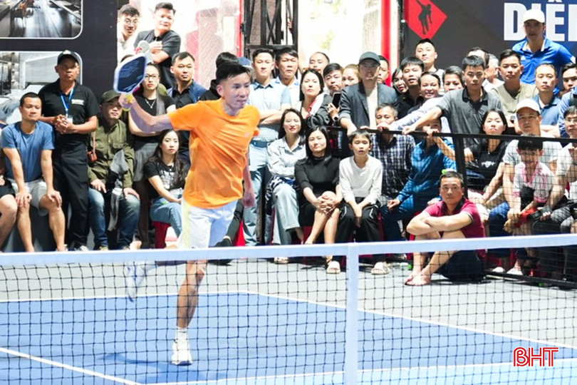Quang Linh đã cống hiến nhiều pha bóng hay cho khán giả Hà Tĩnh tại Giải Pickleball GSC Hà Tĩnh Open. bqbht_br_p1.jpg