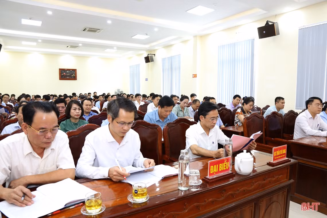 Tăng cường công tác quản lý đảng viên gắn với siết chặt kỷ luật, kỷ cương hành chính