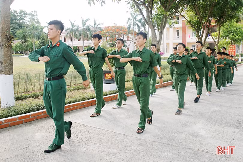 Học sinh Hà Tĩnh trưởng thành qua trải nghiệm môi trường quân ngũ