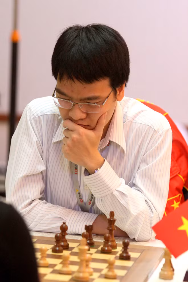 Lê Quang Liêm áp sát ngôi đầu giải cờ vua châu Á
