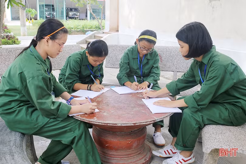 Học sinh Hà Tĩnh trưởng thành qua trải nghiệm môi trường quân ngũ