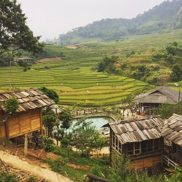 Check-in suối khoáng đẹp như tiên cảnh “gây sốt” giữa núi rừng Tây Bắc