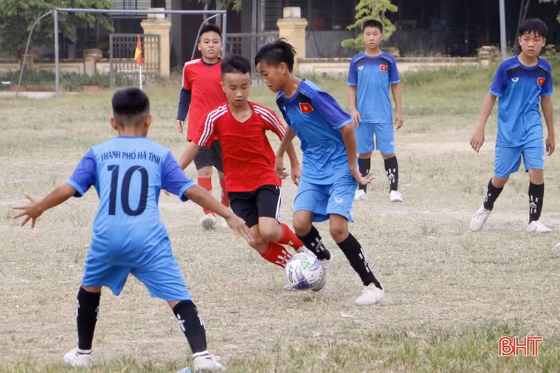 Nhi đồng Kỳ Anh, Vũ Quang giành quyền vào bán kết Giải bóng đá Thiếu niên - nhi đồng Hà Tĩnh