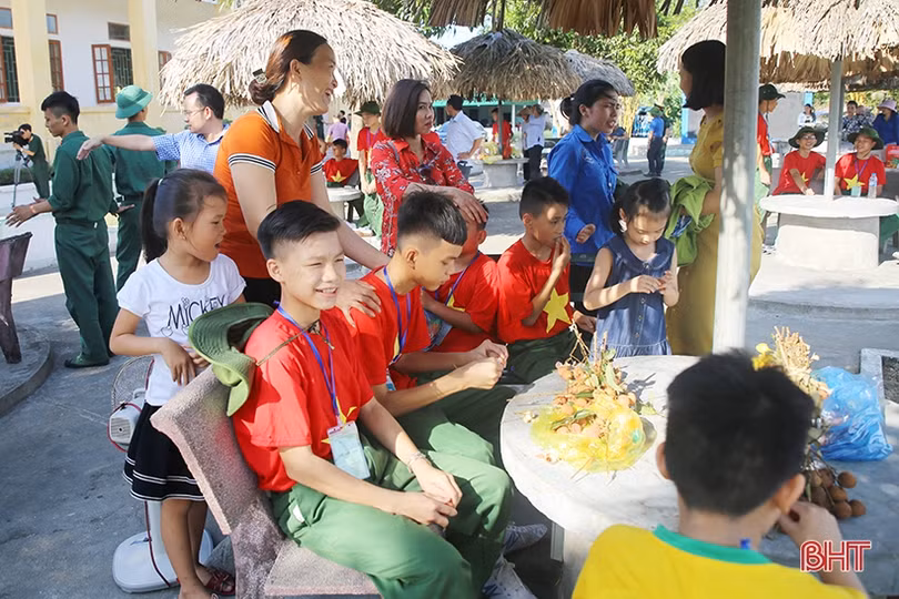 Học sinh Hà Tĩnh trưởng thành qua trải nghiệm môi trường quân ngũ