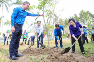 Phó Thủ tướng tham gia lễ phát động Tháng Thanh niên và nhiều hoạt động tại Hà Tĩnh