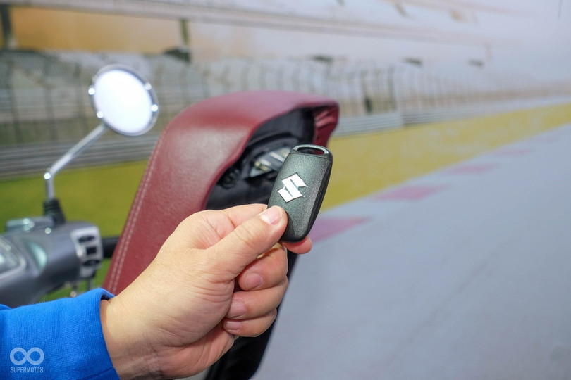 Xe ga Suzuki Saluto 125 ra mắt - kiểu dáng cổ điển, trang bị smartkey