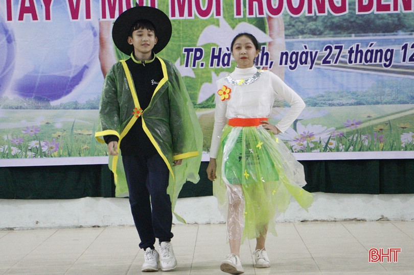 Học sinh TP Hà Tĩnh rung chuông vàng “Chung tay vì một môi trường bền vững”
