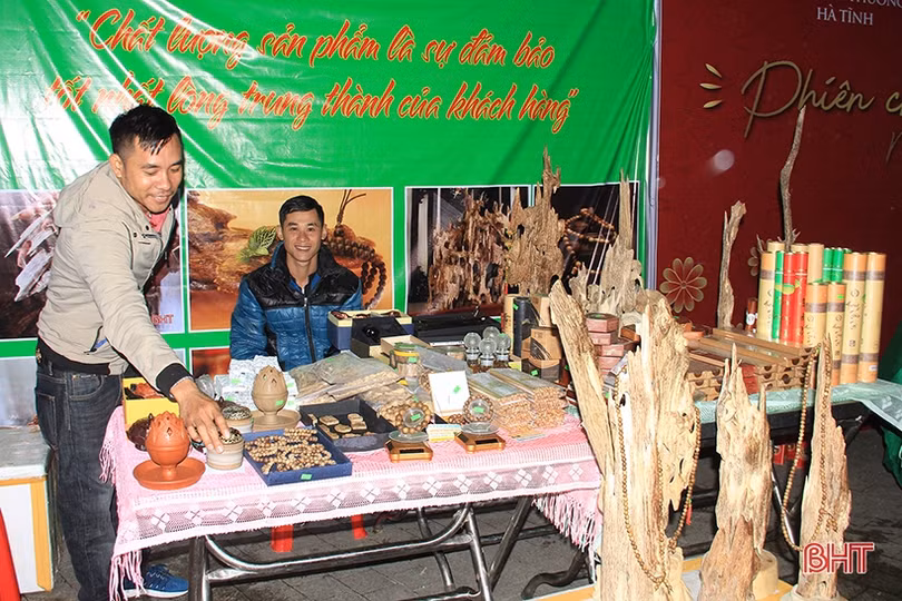 Mua gì ở phiên chợ đêm cuối tuần Hà Tĩnh 2019?