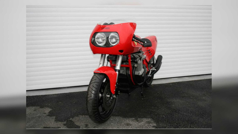 Khám phá chiếc mô tô Ferrari độc nhất thế giới