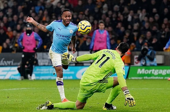 Man City thua ngược Wolverhampton sau khi dẫn 2 bàn