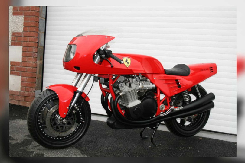 Khám phá chiếc mô tô Ferrari độc nhất thế giới
