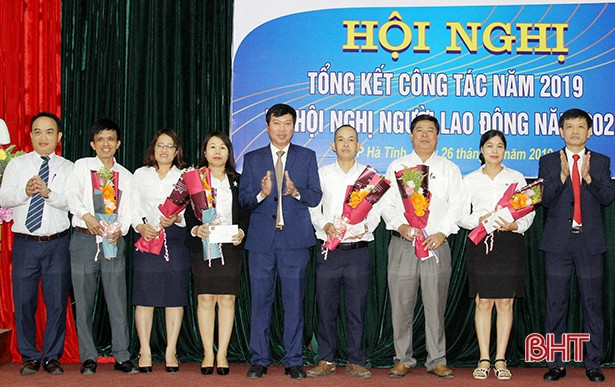 Công ty Xăng dầu Hà Tĩnh nộp ngân sách Nhà nước hơn 502 tỷ đồng