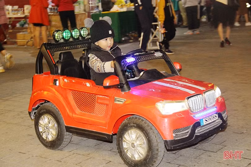 Mua gì ở phiên chợ đêm cuối tuần Hà Tĩnh 2019?