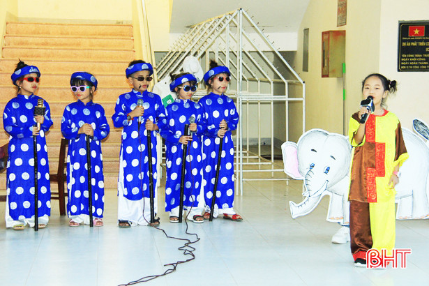 “Trang sách tuổi hồng” ở Nghi Xuân - sân khấu hóa những câu chuyện cổ tích