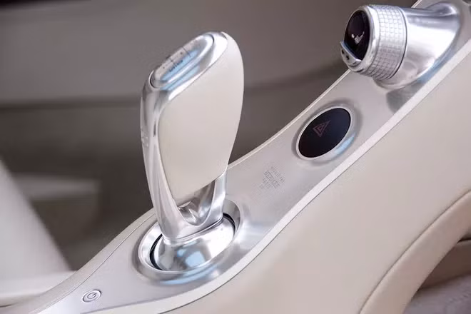 Siêu phẩm Bugatti Chiron độc nhất vô nhị trao tay đại gia bất động sản sau 3 năm hoàn thiện