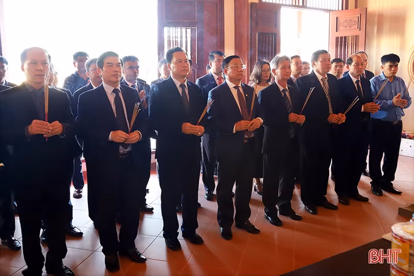 Tỉnh Hà Tĩnh được trao tặng Huân chương Lao động hạng Ba của Chủ tịch nước CHDCND Lào