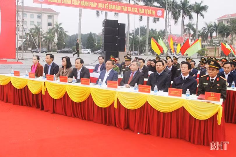 Hà Tĩnh ra quân trấn áp tội phạm, đảm bảo ATGT dịp Tết Nguyên đán Canh Tý 2020