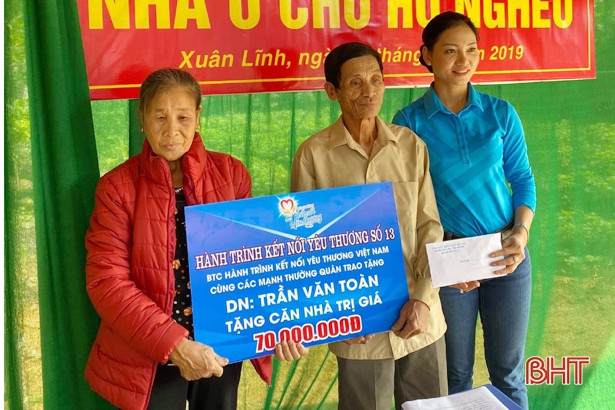 210 triệu đồng hỗ trợ xây nhà ở cho 3 hộ nghèo khó ở Nghi Xuân