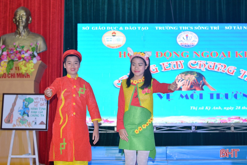 Học sinh TX Kỳ Anh sinh hoạt ngoại khóa “Chung tay bảo vệ môi trường”