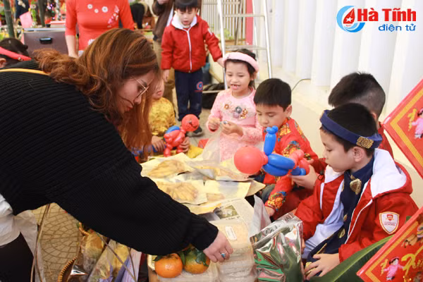 tro ve tet xua cung hoc sinh ischool ha tinh