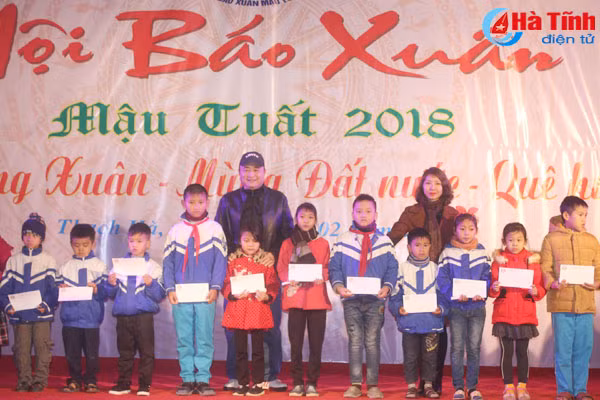 ha tinh khai hoi bao xuan mau tuat 2018