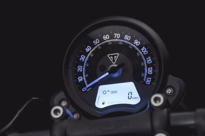 ngam 2018 triumph bobber black gia hon nua ty moi ve viet nam