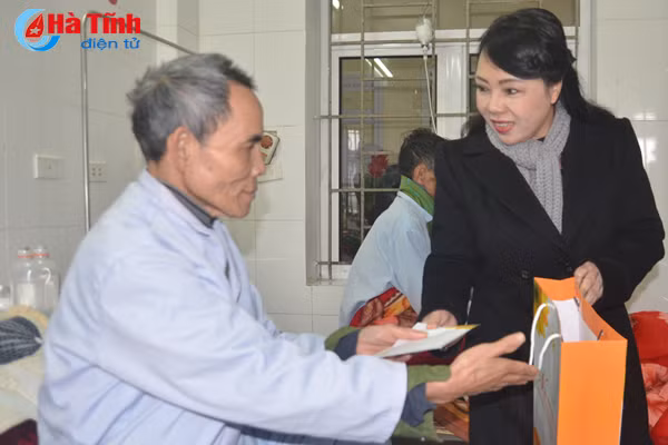 bo sung 2 benh vien tuyen huyen tai ha tinh vao danh sach ve tinh cua benh vien e