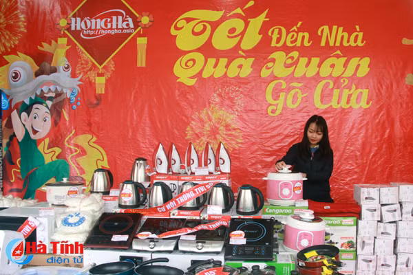 kich cau mua sam tet nhieu doanh nghiep manh tay khuyen mai
