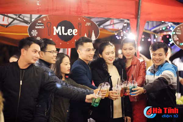 don nam moi cung trai xinh gai dep tai hoi cho jam tp ha tinh