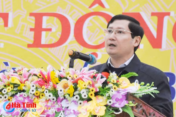 tp ha tinh trong hon 2 800 cay xanh huong ung tet trong cay