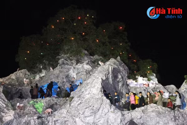 chiem nguong hang be lem doc nhat vo nhi don giang sinh o ha tinh