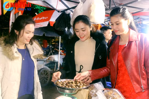 don nam moi cung trai xinh gai dep tai hoi cho jam tp ha tinh