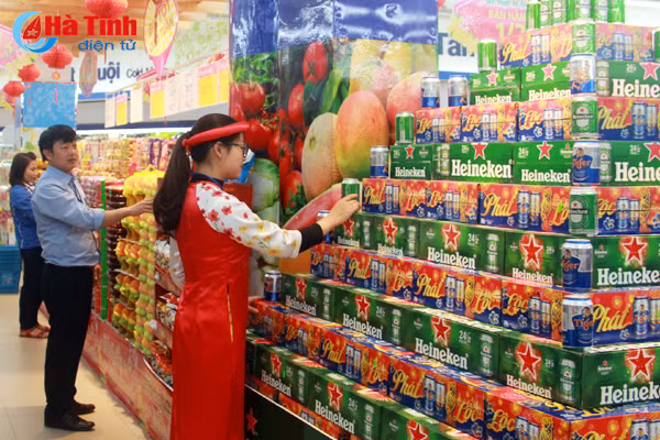 kich cau mua sam tet nhieu doanh nghiep manh tay khuyen mai