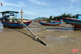 Lạch Cửa Khẩu bị bồi lắng, ngư dân "thiệt đơn, thiệt kép"