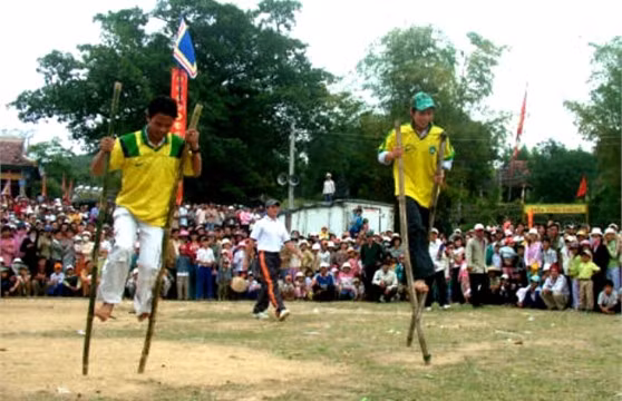 Thi nhau về đích