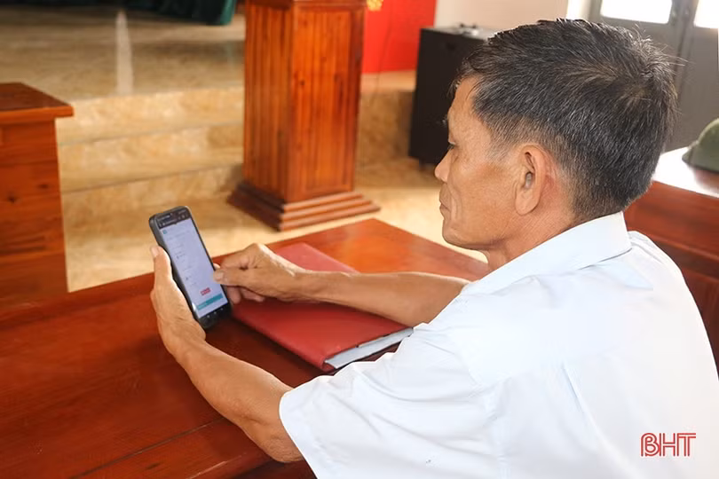 Chuyển đổi số giúp miền quê Cẩm Xuyên xây dựng đời sống hiện đại