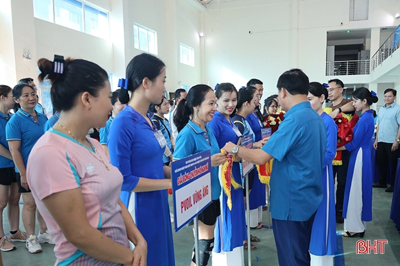 Sôi nổi tranh tài thể thao các khối kinh tế - tổng hợp, doanh nghiệp ảnh 6 Sôi nổi tranh tài thể thao các khối kinh tế - tổng hợp, doanh nghiệp