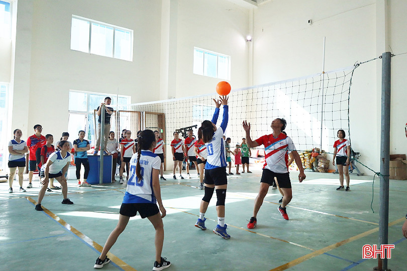 Sôi nổi tranh tài thể thao các khối kinh tế - tổng hợp, doanh nghiệp ảnh 7 Sôi nổi tranh tài thể thao các khối kinh tế - tổng hợp, doanh nghiệp