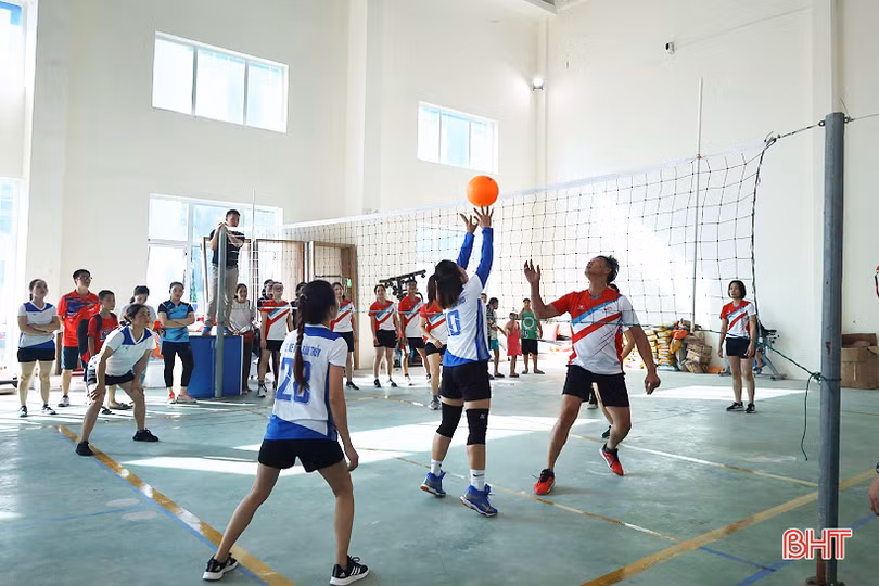 Sôi nổi tranh tài thể thao các khối kinh tế - tổng hợp, doanh nghiệp