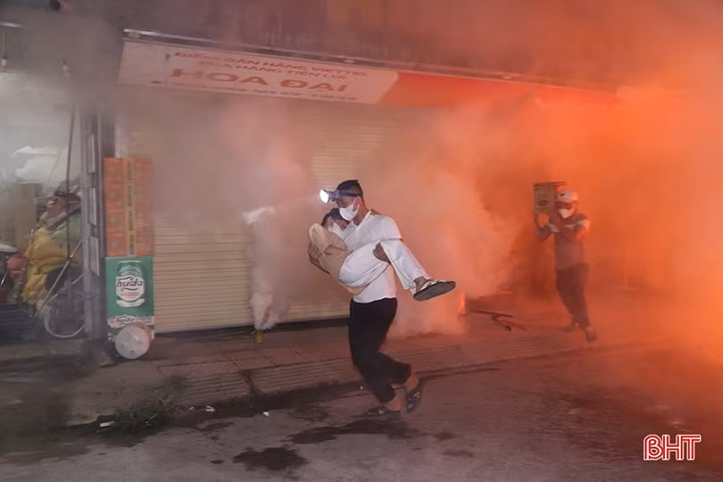 39 tổ liên gia ở Hà Tĩnh đồng loạt thực tập phương án phòng cháy, chữa cháy toàn quốc