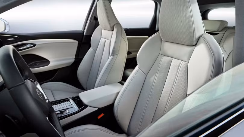 Audi Q6 e-tron lộ thiết kế nội thất