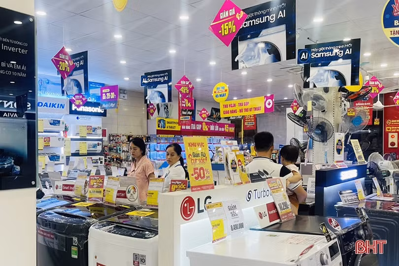 Sức mua hàng tiêu dùng tăng cao dịp lễ 2/9 ở Hà Tĩnh