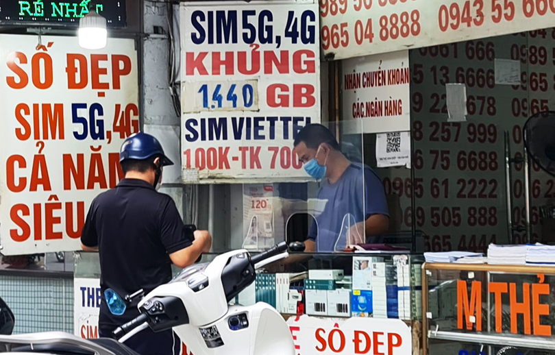 Dừng bán SIM điện thoại qua đại lý, người dân mua ở đâu?